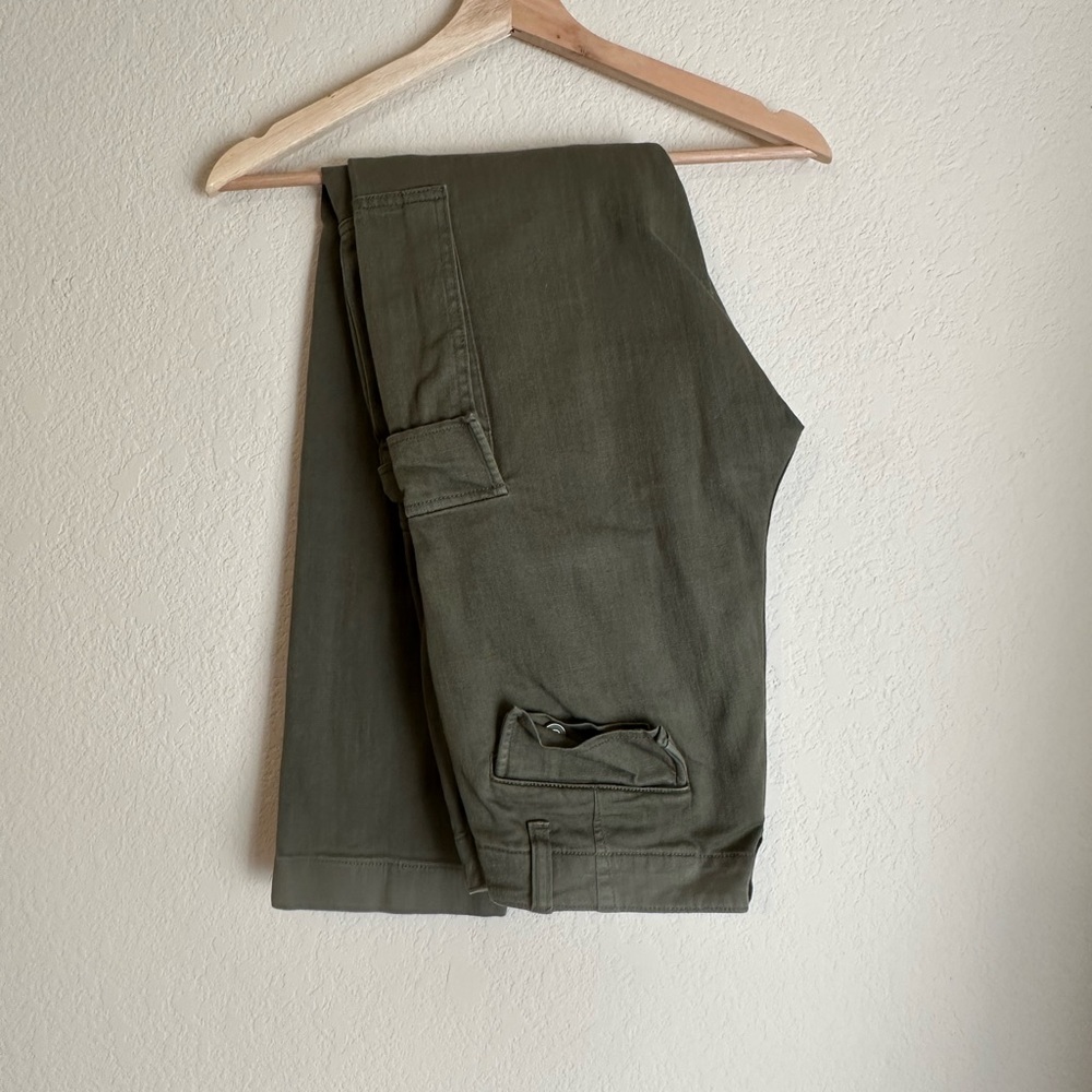J. Crew 484 Slim Stretch Green Cargo Pants in Garmet-dyed Herringbone